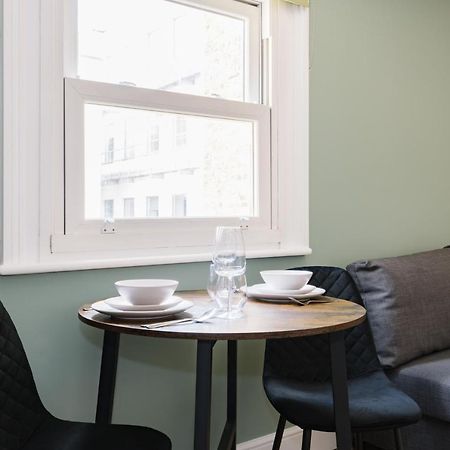 The York Apartment Лондон Екстериор снимка